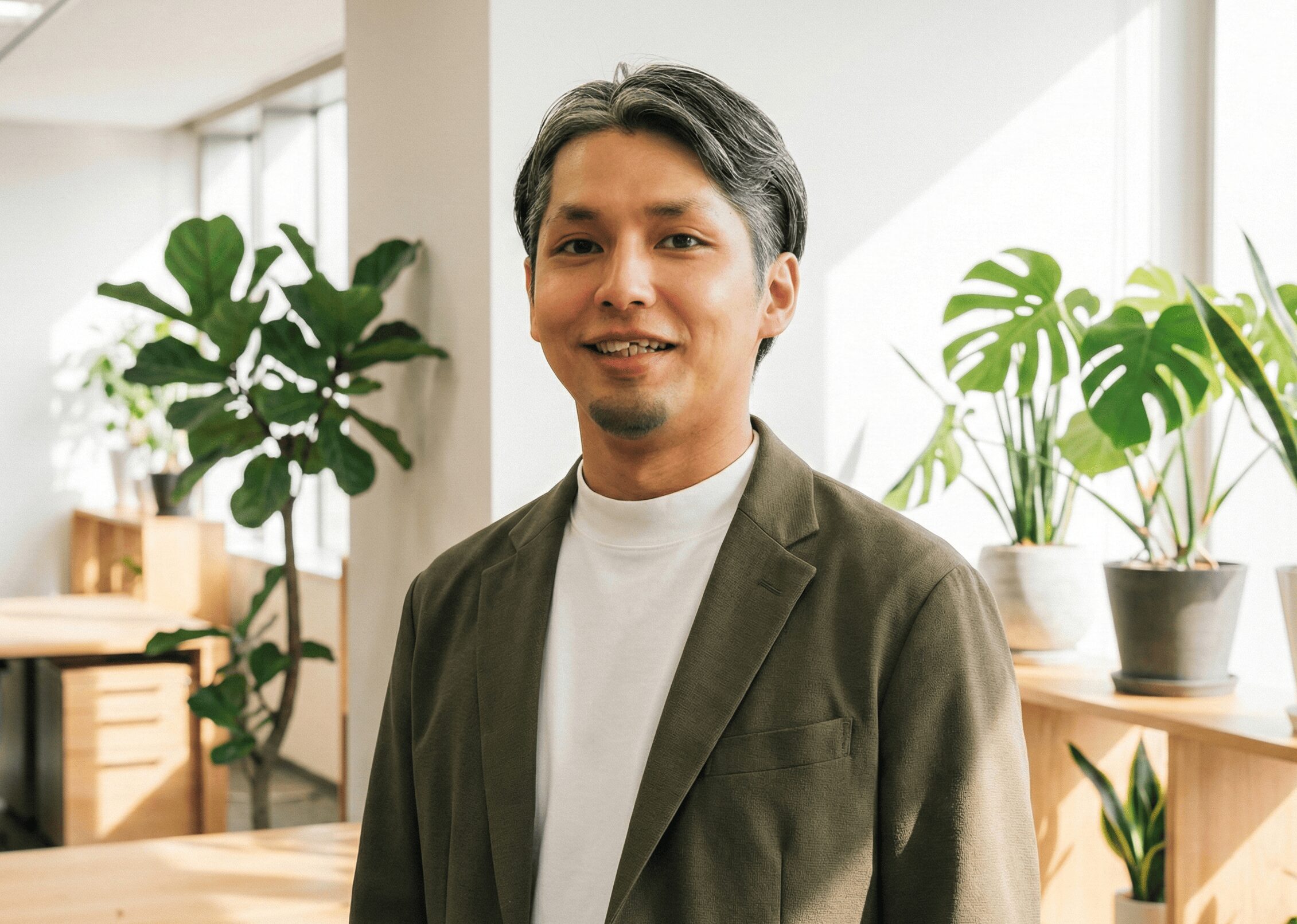 優良企業を財務の知識不足で終わらせない。資金調達の壁に挑む、融資代行プロ代表・岡島光太郎 | VisionaryVoices